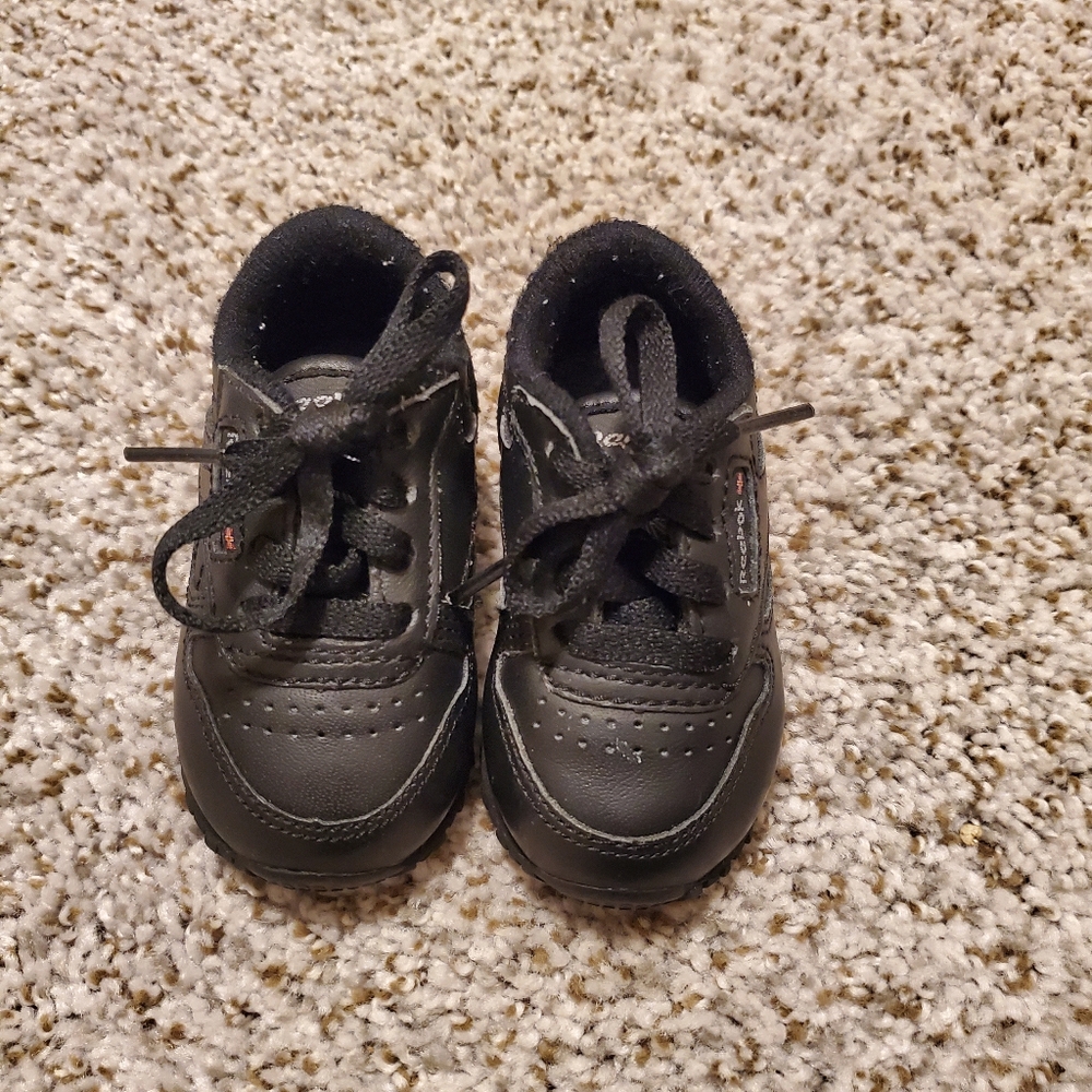 Reebok Classic size 2c